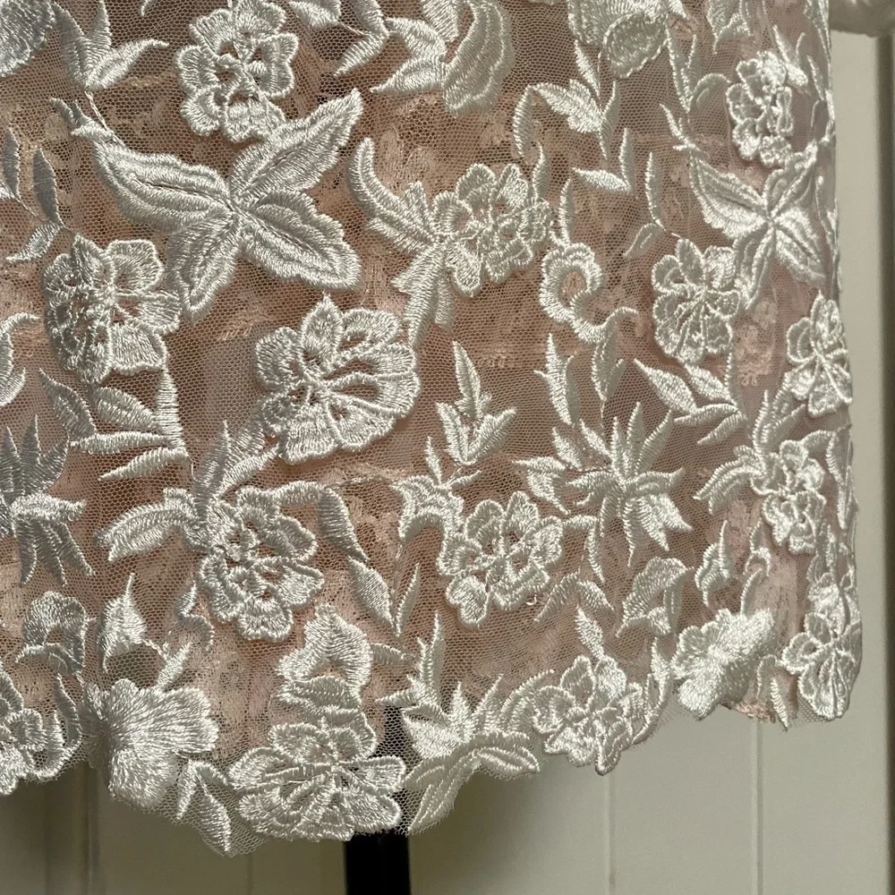 Le Rose Maya Robe - Picture 12 of 14